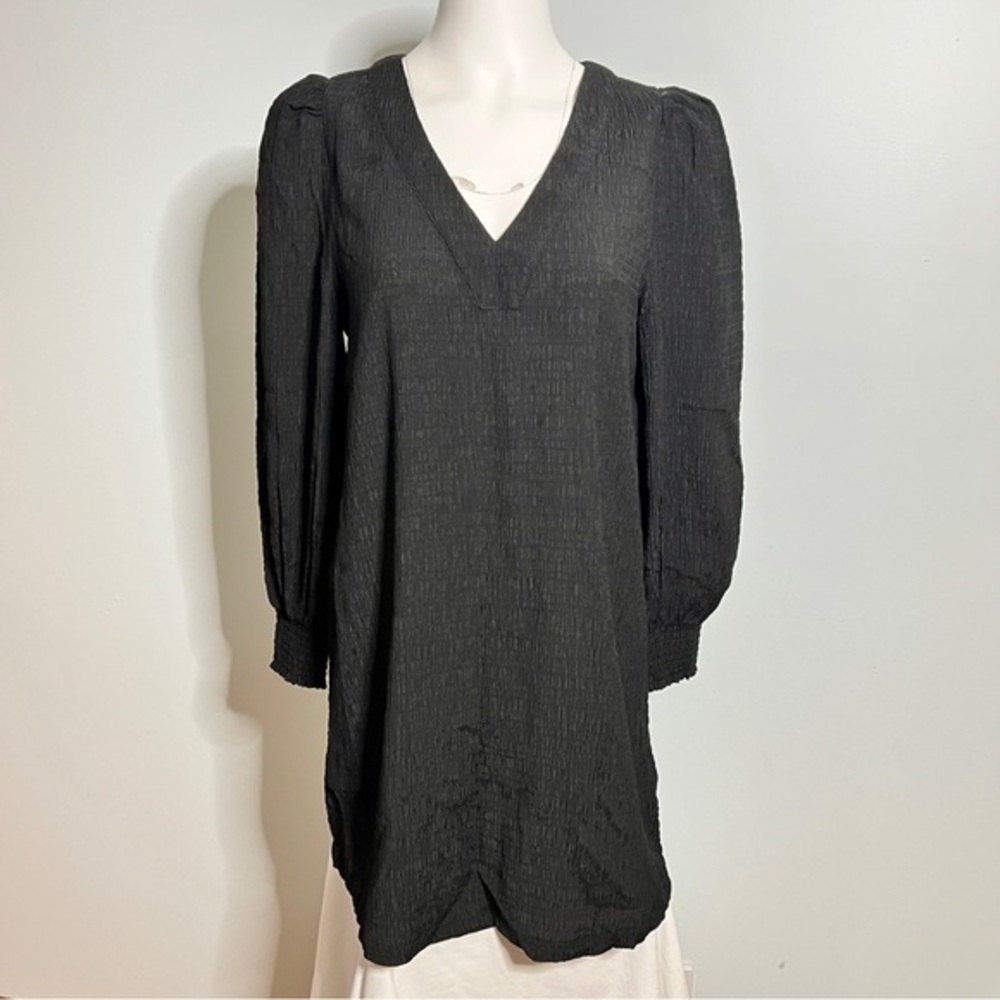 BB Dakota Black Puff Sleeve V-Neck Dress